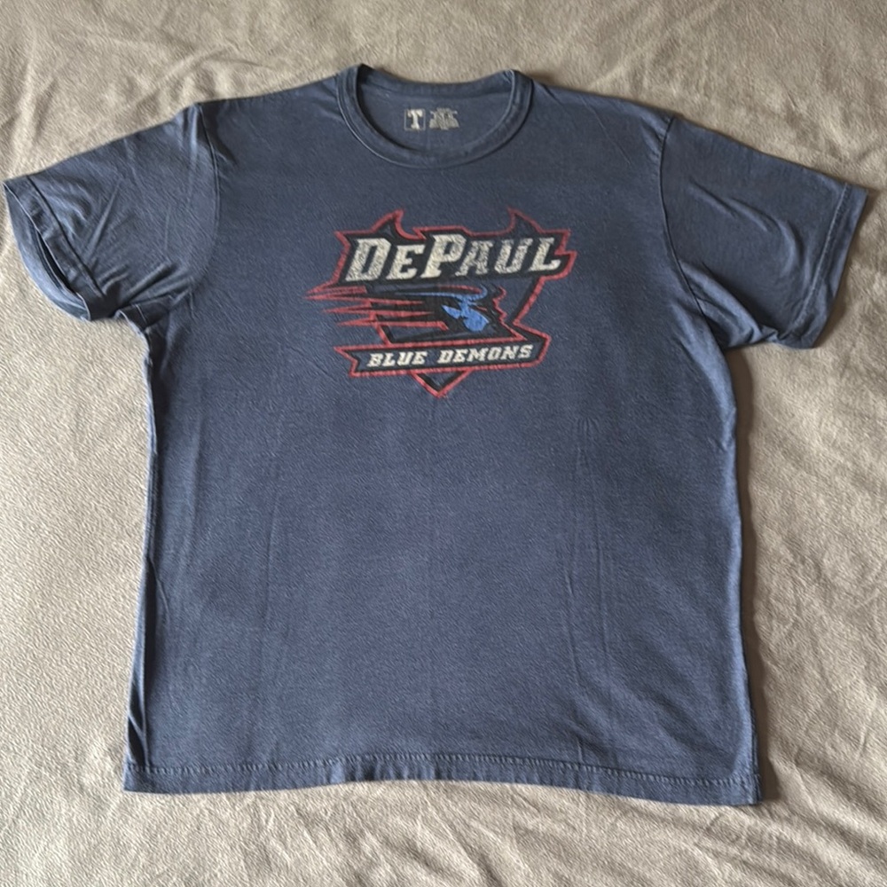 Men’s XL DePaul Blue Demons shirt in terrific shape
